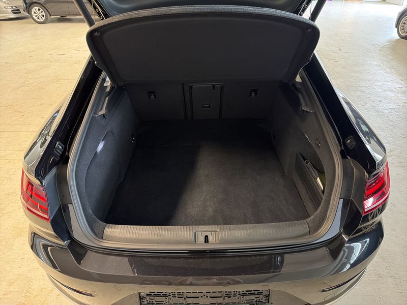 Volkswagen Arteon 2.0 TSI Elegance — zdjęcie 9