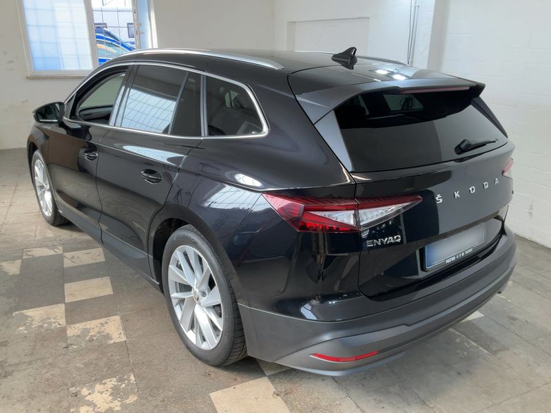 Skoda Enyaq iV 60 Loft — zdjęcie 3