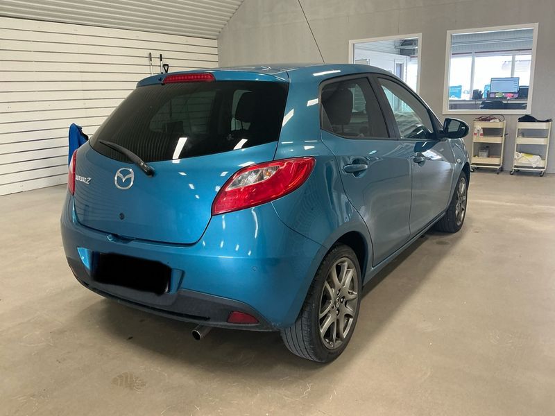 Mazda 2 1.3 Active — zdjęcie 2