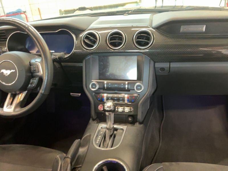 Ford Mustang 5.0 Ti-VCT V8 GT — zdjęcie 12