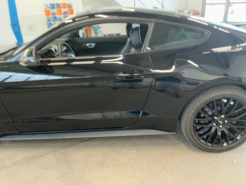 Ford Mustang 5.0 Ti-VCT V8 GT — zdjęcie 4