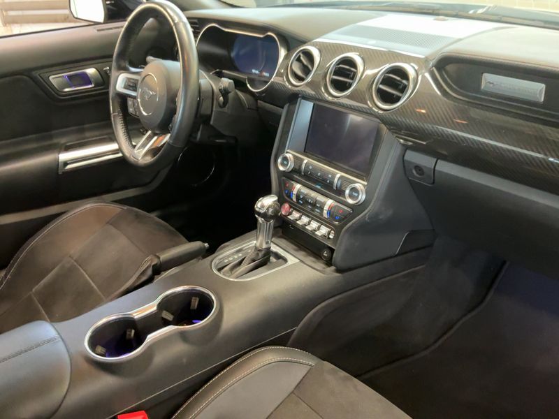 Ford Mustang 5.0 Ti-VCT V8 GT — zdjęcie 11