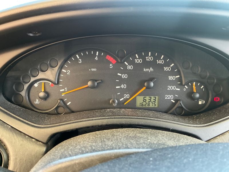 Ford Focus 1.8 TDCi Ghia 2003 – снимка 4
