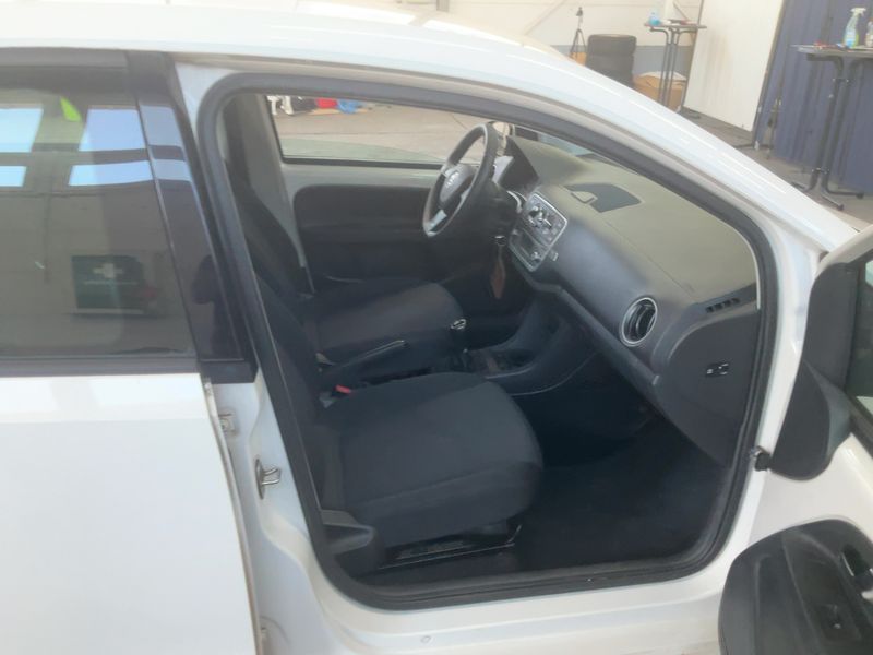 Skoda Citigo 1.0 MPI Elegance — zdjęcie 11
