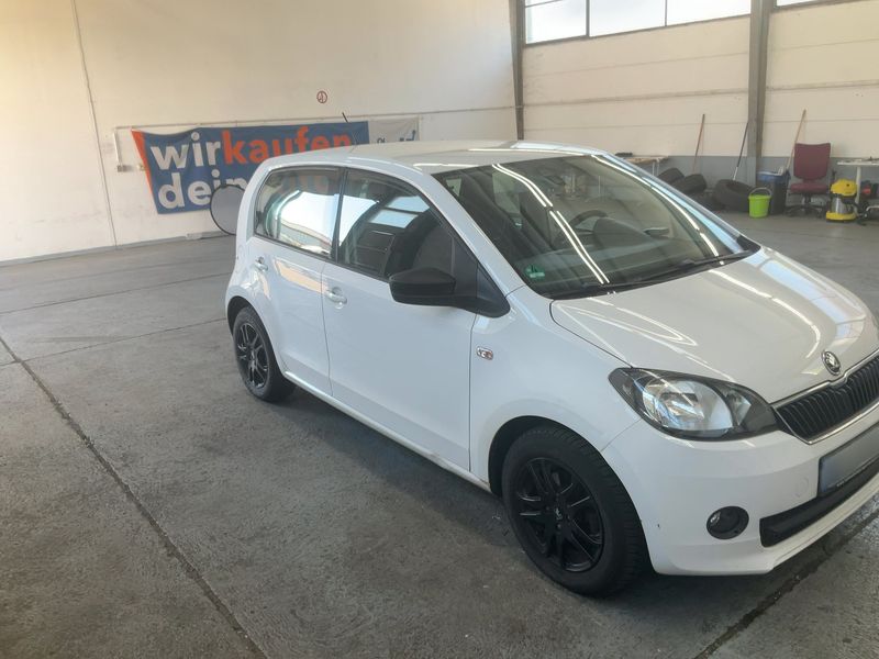 Skoda Citigo 1.0 MPI Elegance — zdjęcie 8