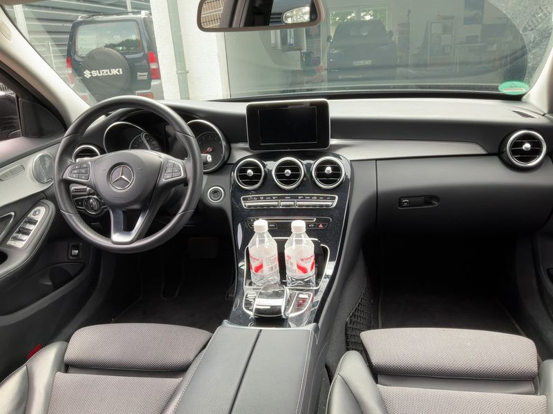 Mercedes-Benz C-Klasse C 180 CGI Avantgarde — zdjęcie 12