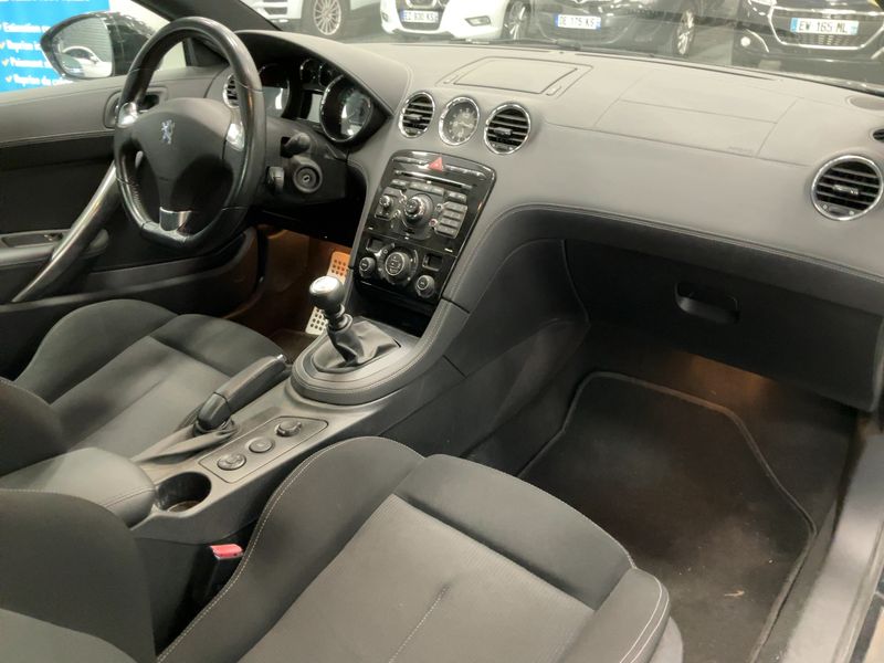 Peugeot RCZ 2.0 HDi Basis — zdjęcie 12