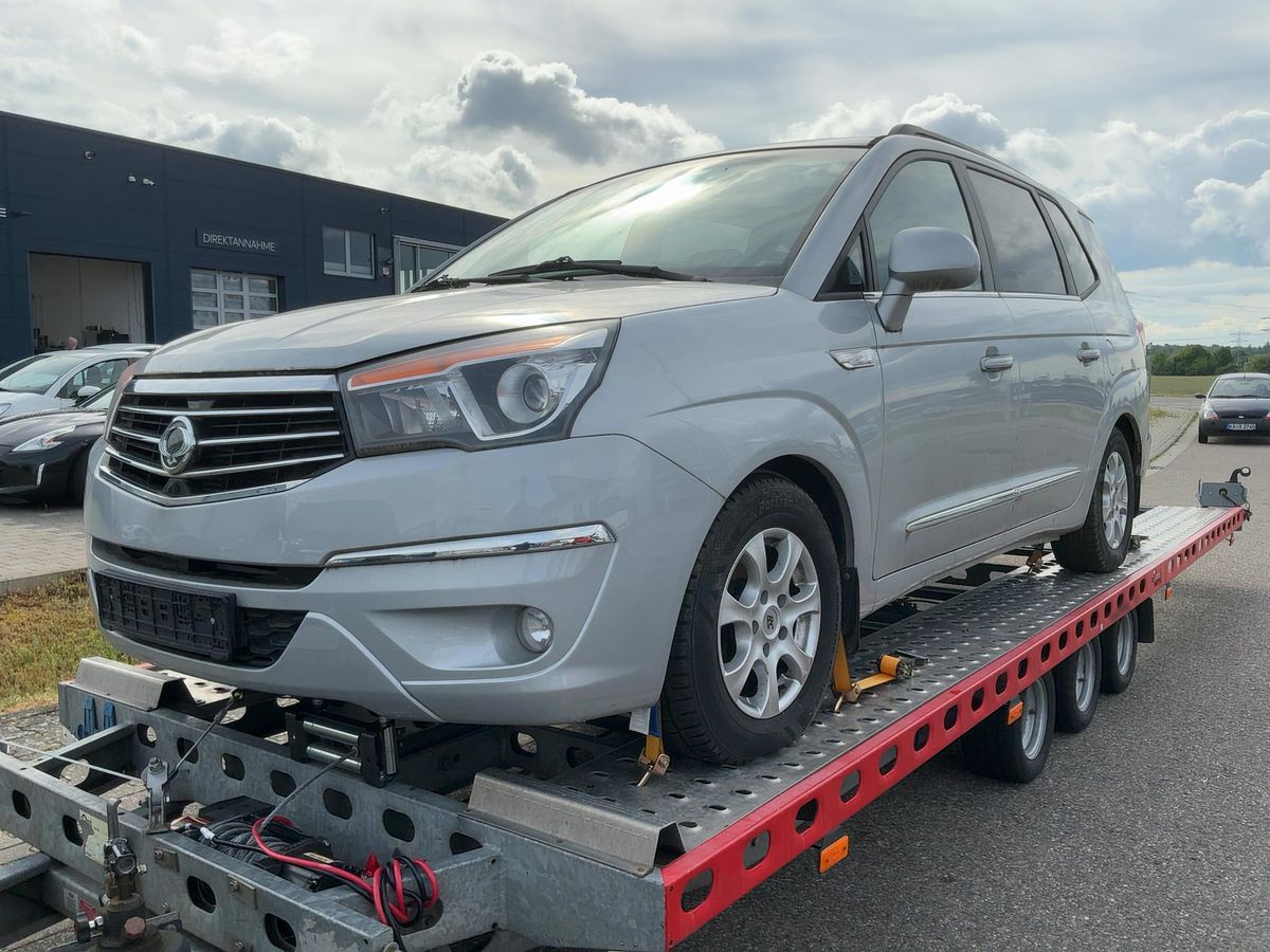 Ssangyong Rodius 2016