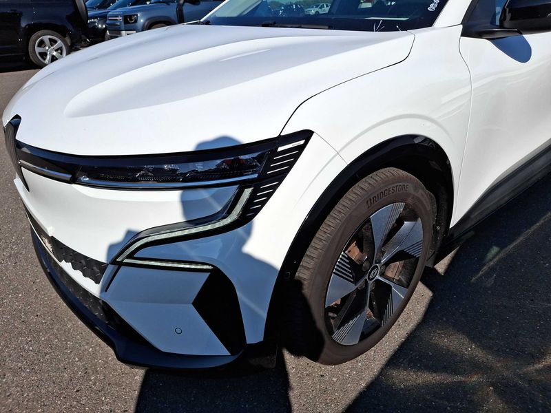 Renault Megane E-Tech EV60 Equilibre — zdjęcie 2