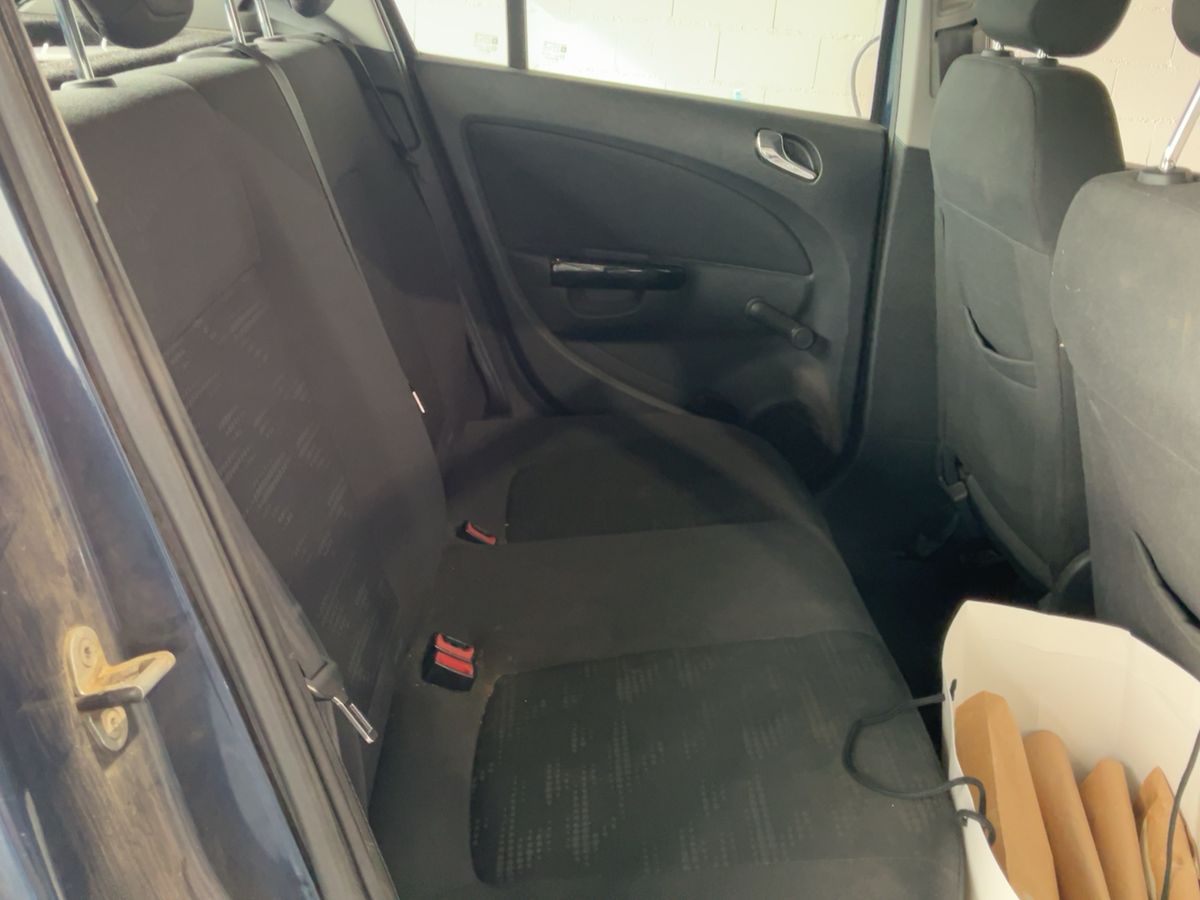 Opel Corsa 2014 — photo 20