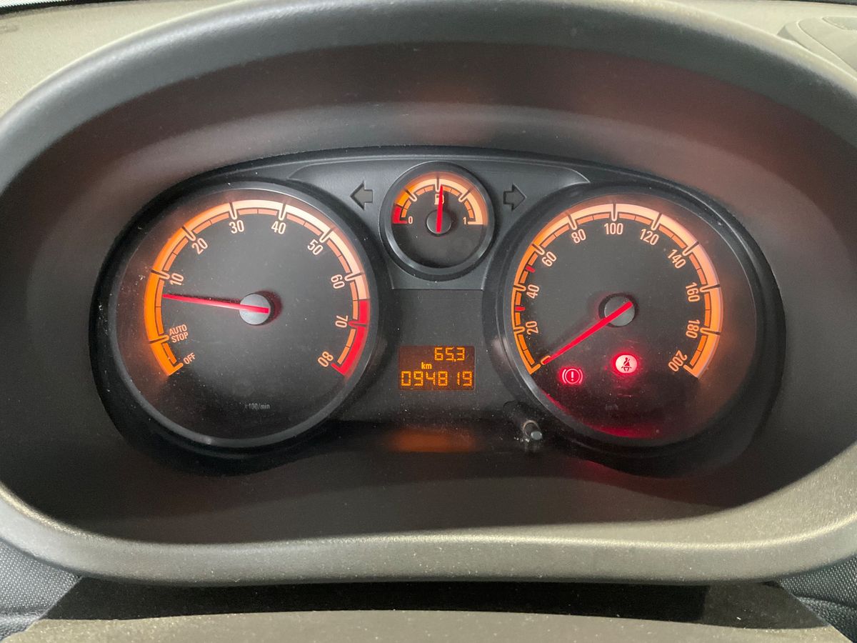 Opel Corsa 2014 — photo 19