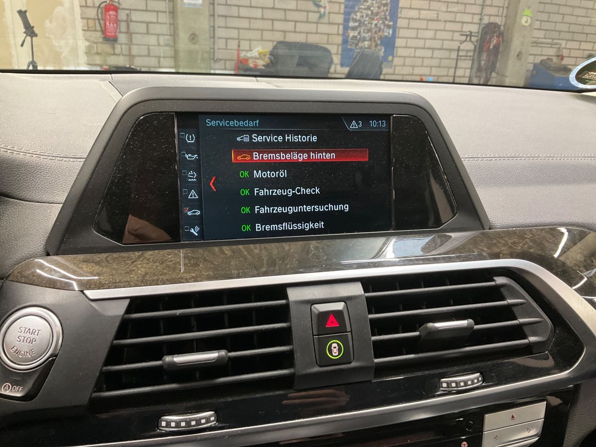 BMW X3 2018 — photo 27