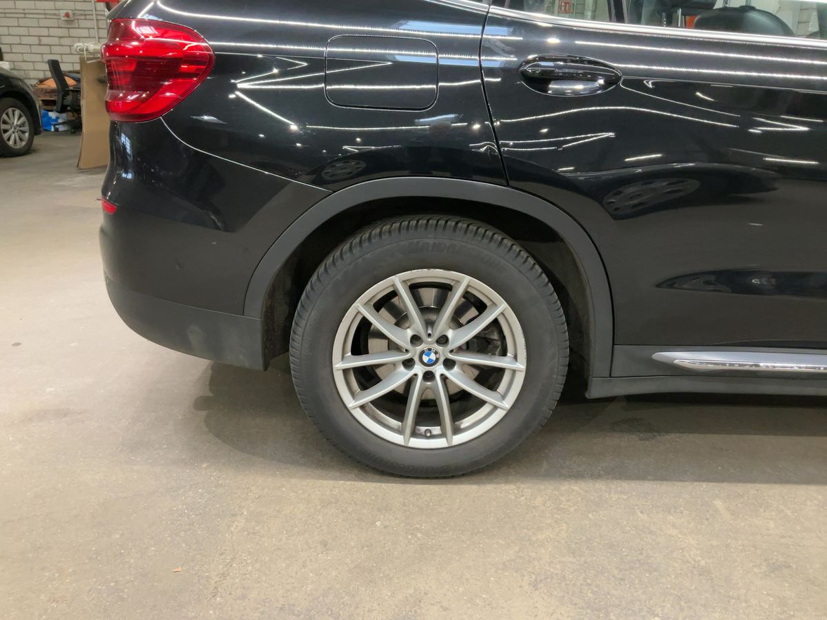 BMW X3 2018 — photo 10