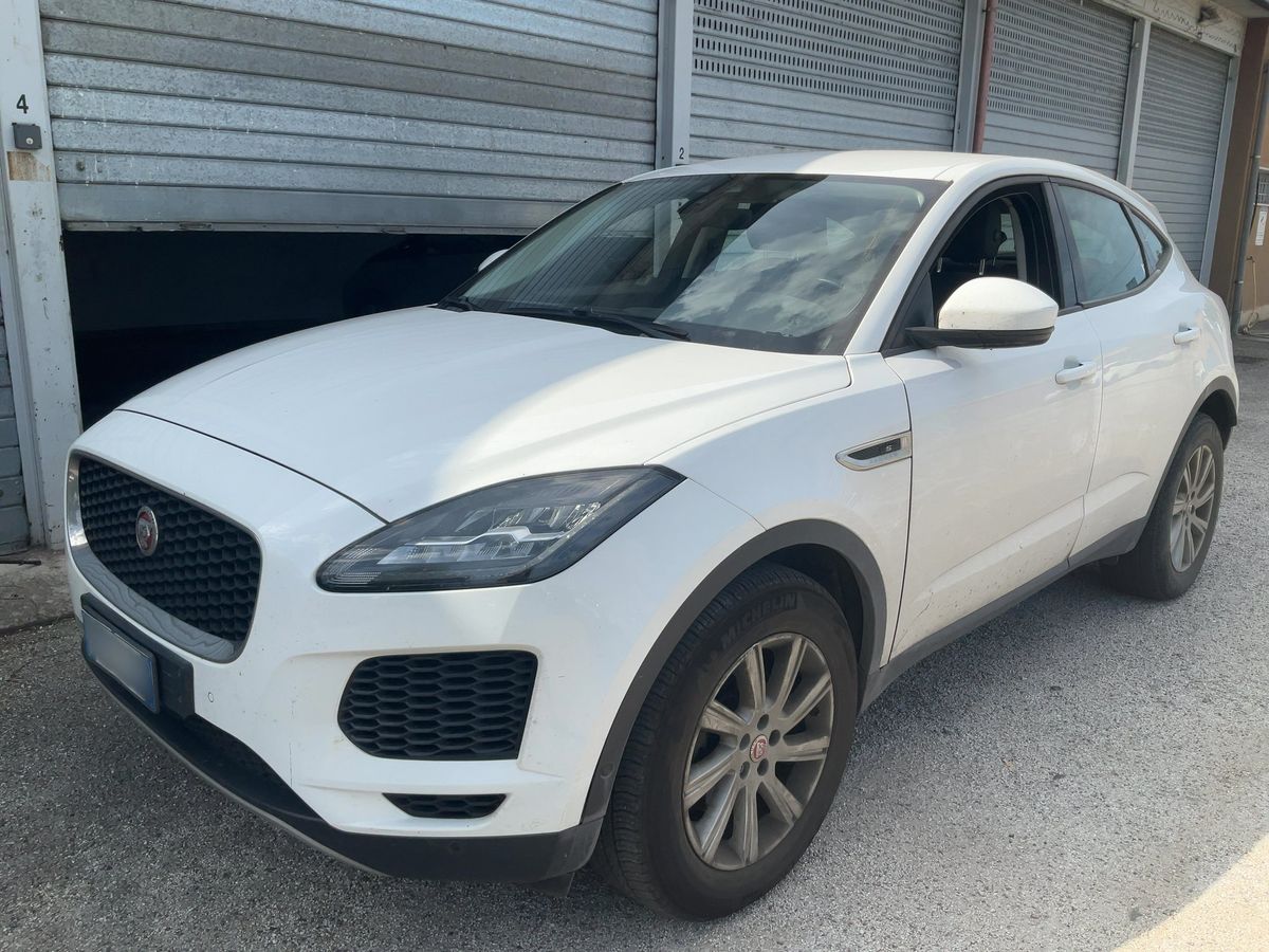 Jaguar E-Pace 2018 — photo 1