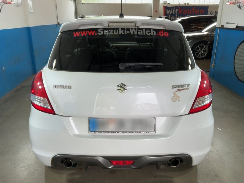 Suzuki Swift 1.6 Sport — zdjęcie 5
