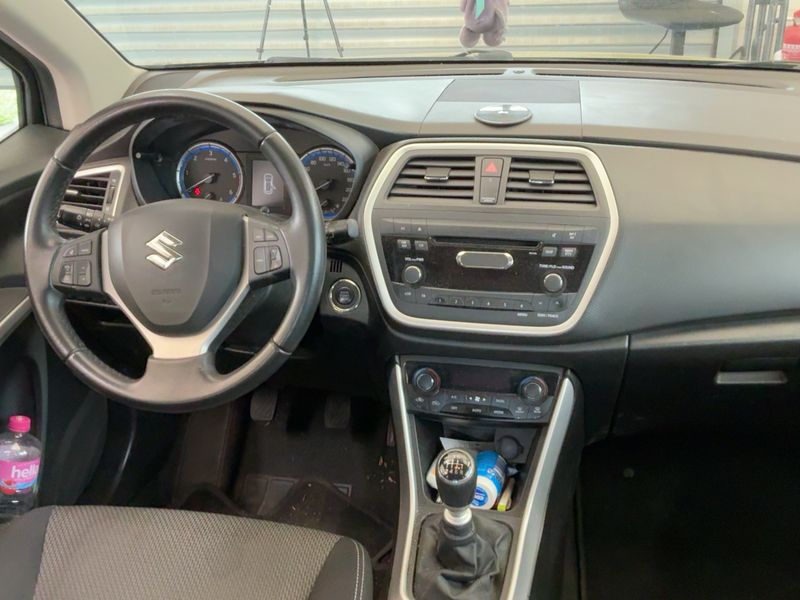 Suzuki SX4 S-Cross 1.6 DDiS Cool 2WD — zdjęcie 12