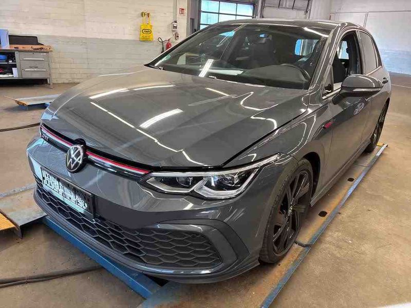 Volkswagen Golf VIII 2.0 TSI GTI — zdjęcie 13