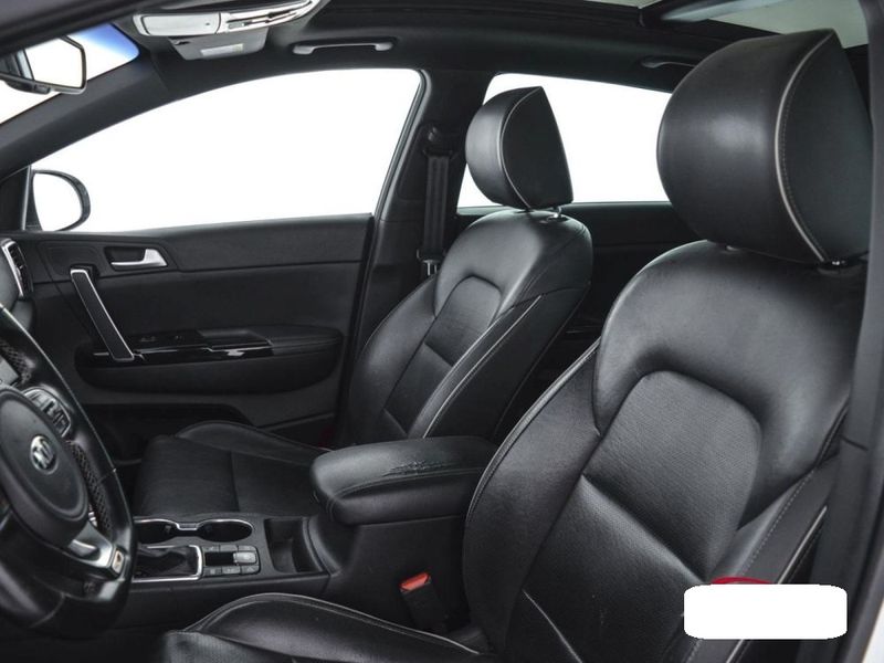 Kia Sportage 2.0 CRDi GT Line 4WD — zdjęcie 10