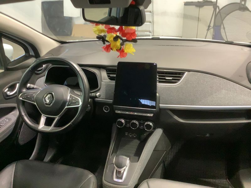 Renault Zoe electric drive 51 kW Intens — zdjęcie 12
