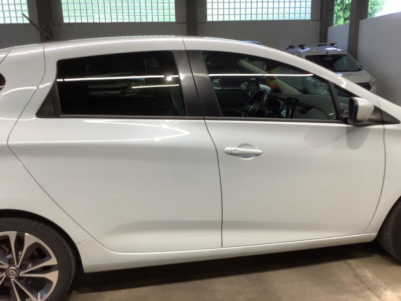Renault Zoe electric drive 51 kW Intens — zdjęcie 7