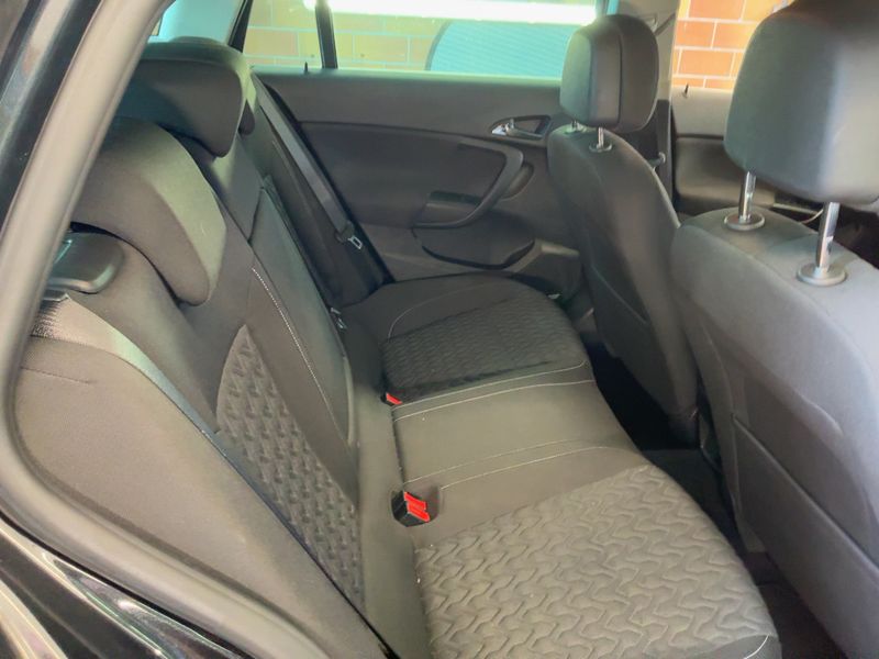 Opel Insignia Sports Tourer 2.0 CDTI Business Innovation — zdjęcie 14