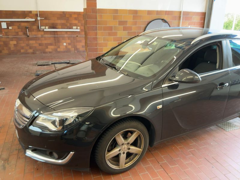 Opel Insignia Sports Tourer 2.0 CDTI Business Innovation — zdjęcie 2