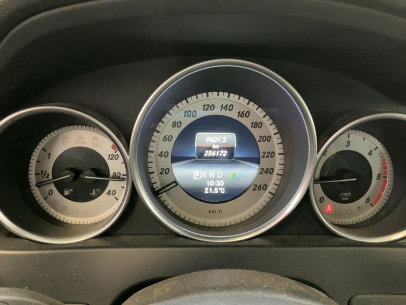 Mercedes-Benz C-Klasse C 220 CDI T BlueEfficiency Avantgarde 2014 – снимка 18