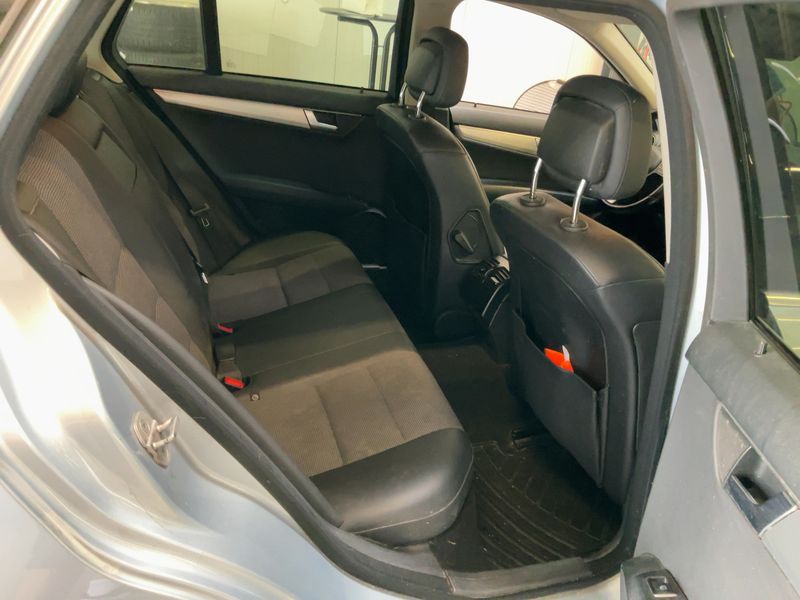 Mercedes-Benz C-Klasse C 220 CDI T BlueEfficiency Avantgarde 2014 – снимка 19