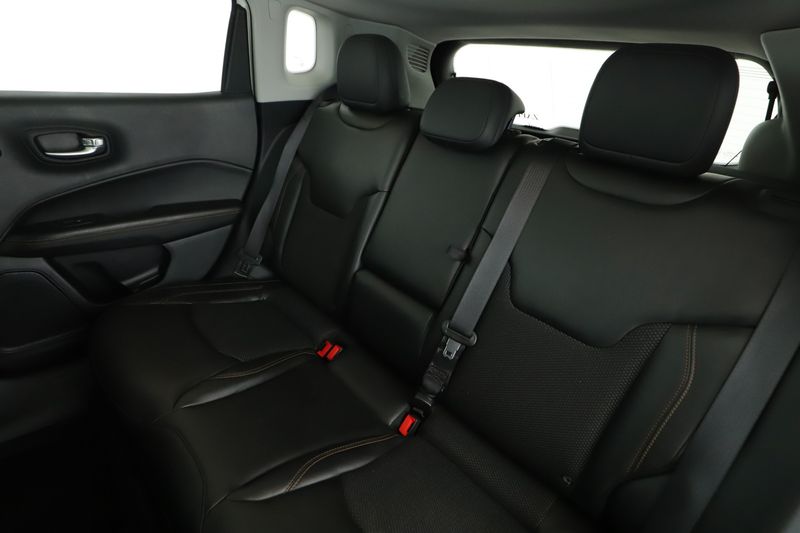 Jeep Compass 2.0 M-Jet Limited 4WD — zdjęcie 14