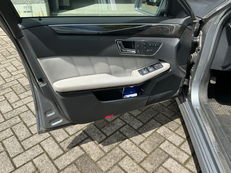 Mercedes-Benz E-Klasse E 350 CDI BlueEfficiency 4Matic Avantgarde 2009 – снимка 23