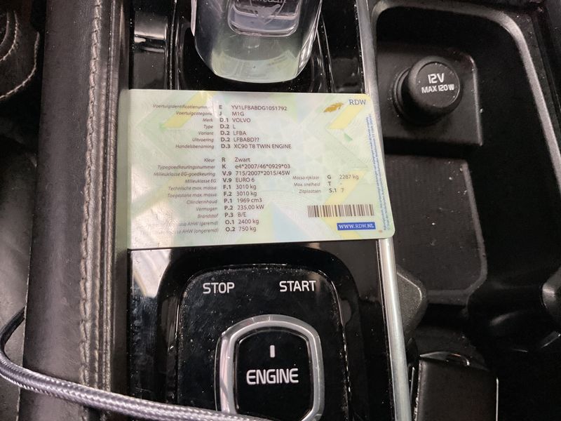 Volvo XC90 2.0 T8 Plug-in Hybrid Inscription AWD — zdjęcie 15