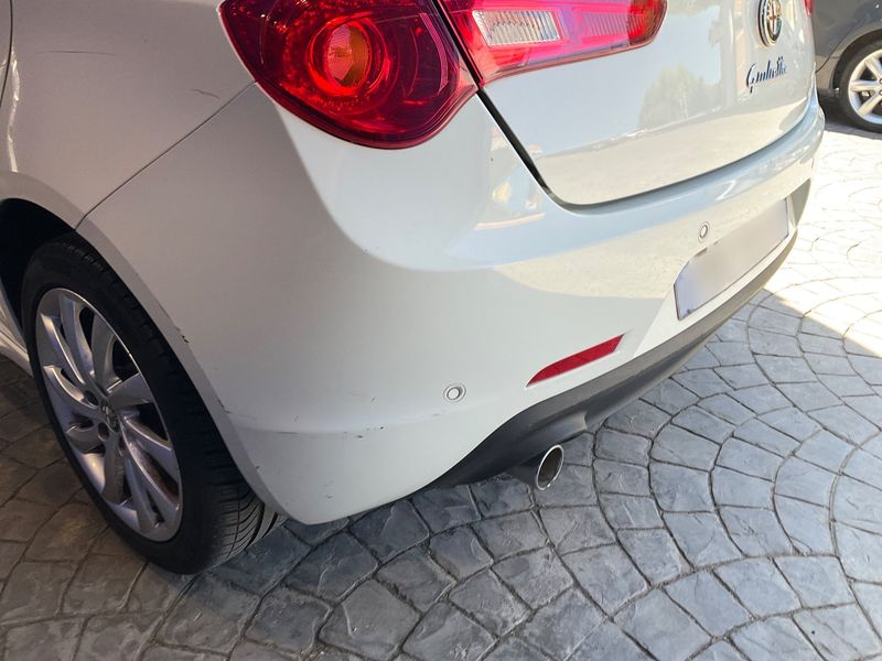 Alfa Romeo Giulietta 1.6 JTD Exclusive 2015 – снимка 37