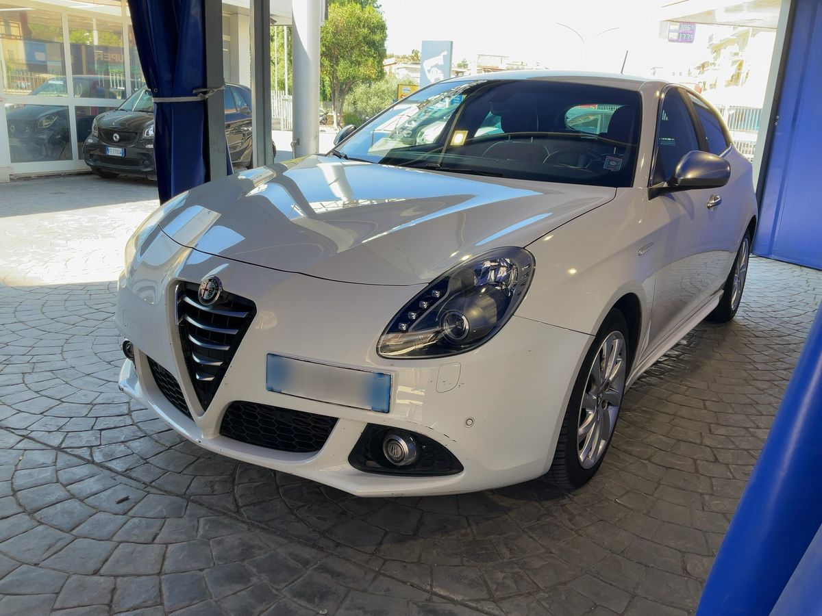 Alfa Romeo 2015