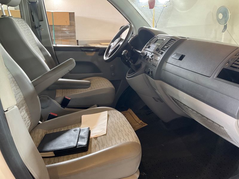 Volkswagen T5 Kombi 2.0 TDI lang 4Motion — zdjęcie 11