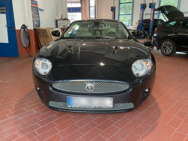 Jaguar XK 4.2 V8 Kompressor XKR — zdjęcie 9