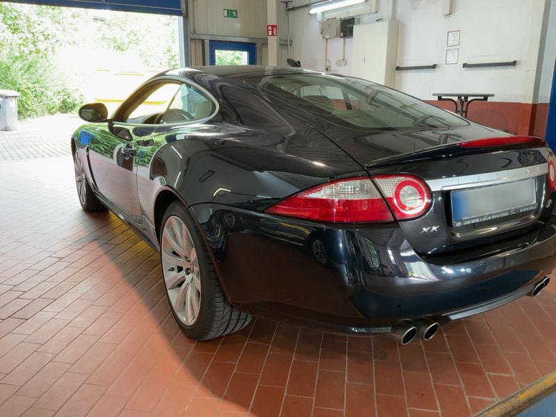 Jaguar XK 4.2 V8 Kompressor XKR — zdjęcie 3