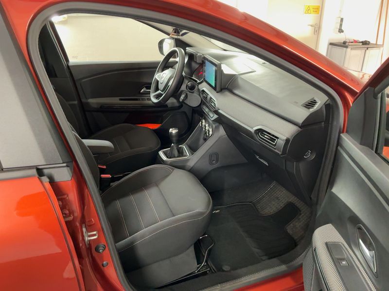 Dacia Jogger 1.0 TCe LPG Extreme+ — zdjęcie 11