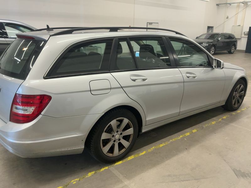 Mercedes-Benz C-Klasse C 220 CDI T BlueEfficiency Classic — zdjęcie 6