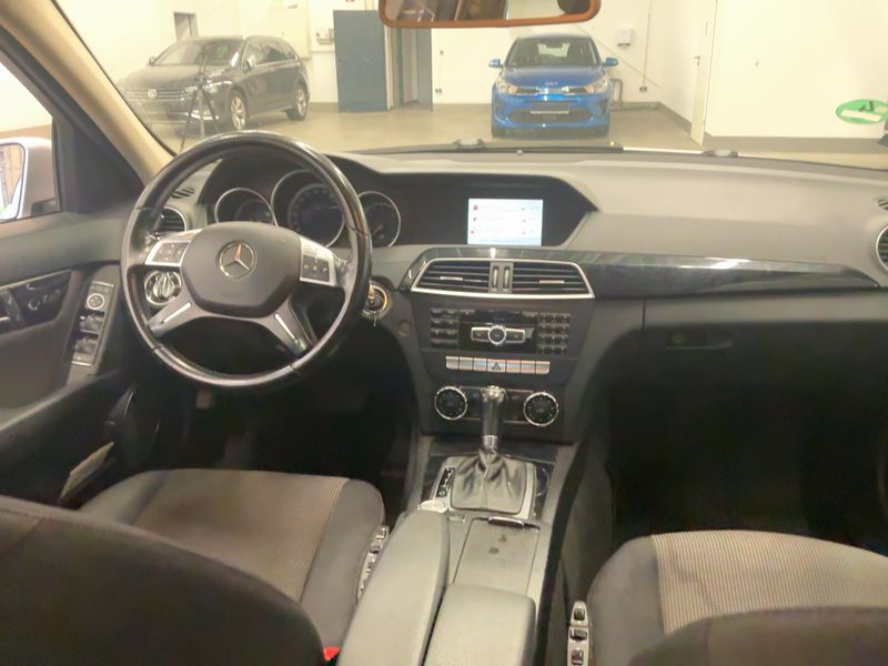 Mercedes-Benz C-Klasse C 220 CDI T BlueEfficiency Classic — zdjęcie 12
