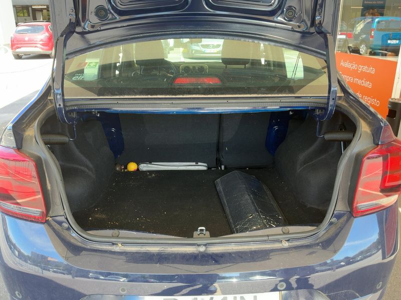 Dacia Logan 1.0 Laureate — zdjęcie 10