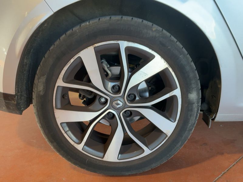 Renault Megane 1.5 dCi Energy BOSE-Edition 2017 – снимка 9