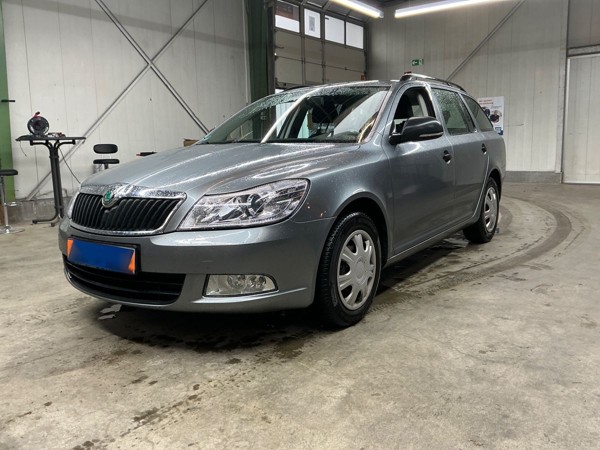 Skoda Octavia 2012 — photo 1