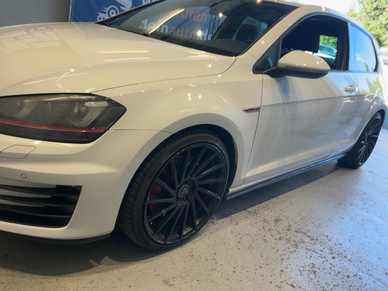 Volkswagen Golf VII 2.0 TFSI GTI "Performance" BlueMotion Tech — zdjęcie 2