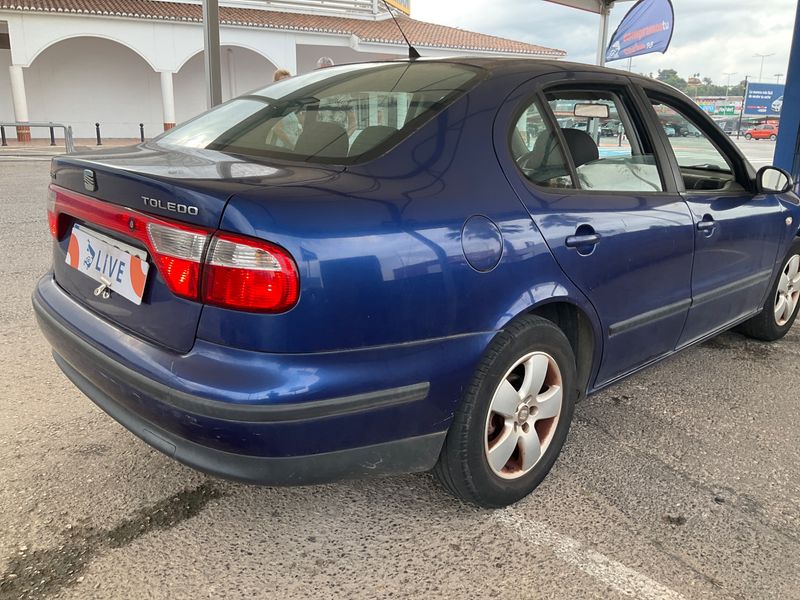 Seat Toledo 1.6 Stella — zdjęcie 2
