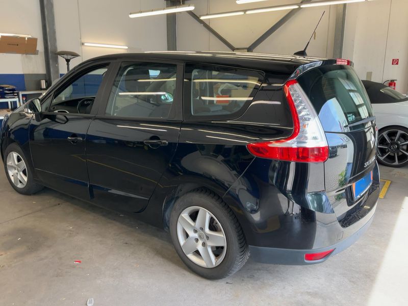 Renault Grand Scenic 1.5 dCi Paris 2013 – снимка 6
