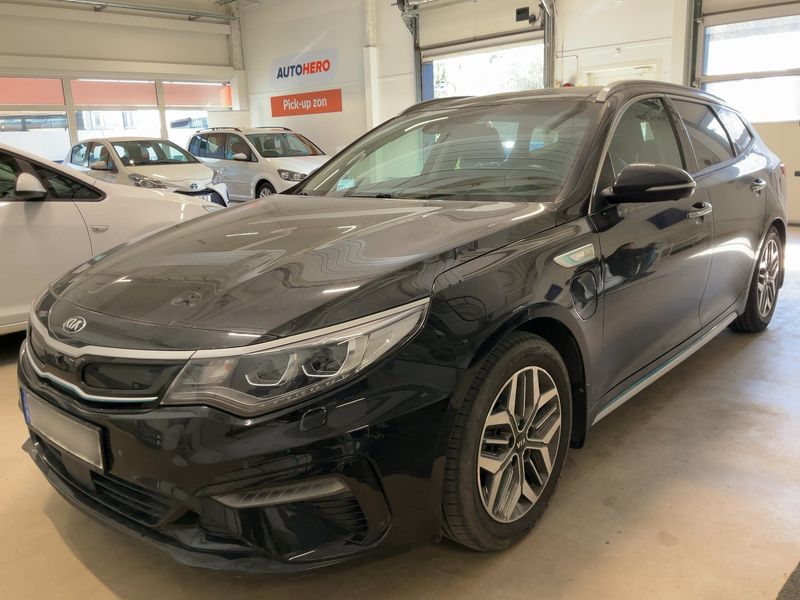 Kia Optima 2.0 Plug-in Hybrid — zdjęcie 2