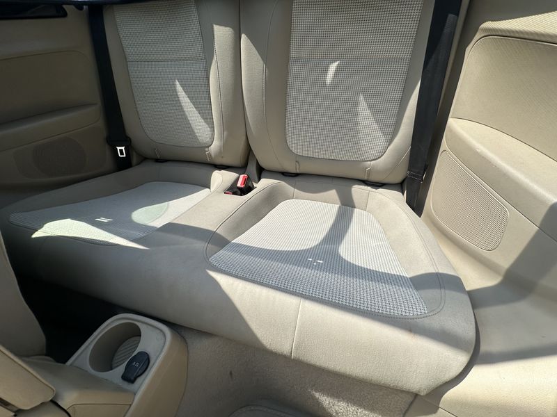 Volkswagen Beetle 1.6 TDI Design — zdjęcie 12