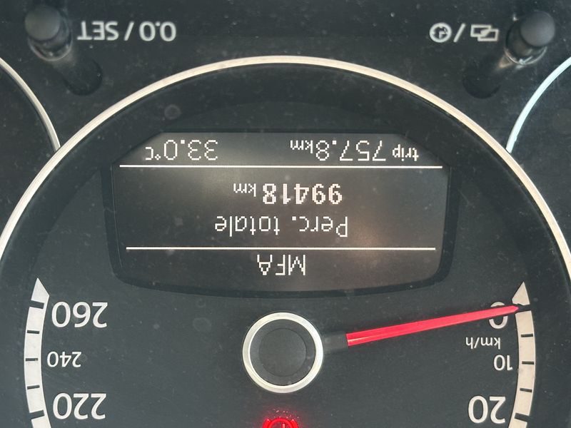 Volkswagen Beetle 1.6 TDI Design — zdjęcie 11