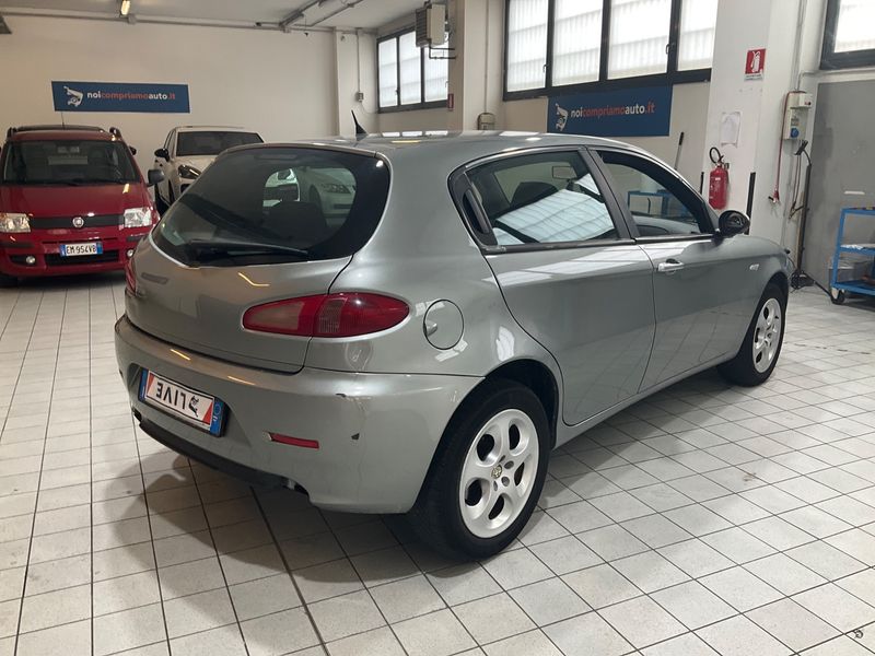 Alfa Romeo Alfa 147 1.9 JTD JTDM Progression — zdjęcie 2