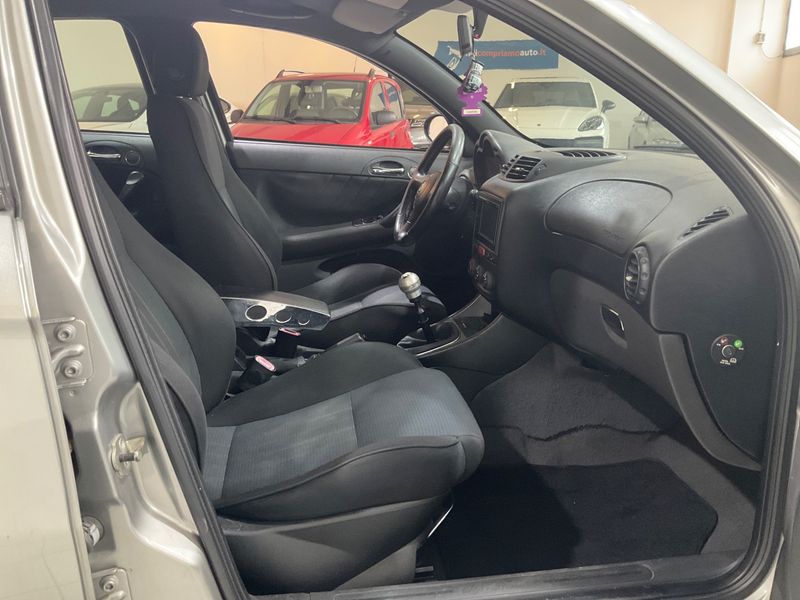 Alfa Romeo Alfa 147 1.9 JTD JTDM Progression — zdjęcie 3